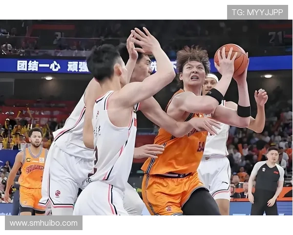 2015年CBA季后赛精彩对决吉林队与广东队的巅峰对决回顾