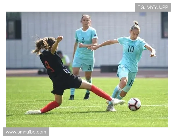 女足迎战俄罗斯女足全力争胜展现实力与风采