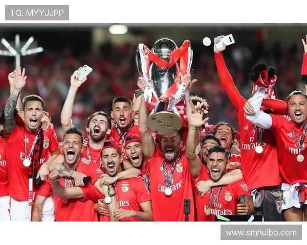 本菲卡主场迎战比兰恩斯期待全取三分争夺联赛冠军荣耀 本菲卡主场迎战比兰恩斯期待全取三分争夺联赛冠军荣耀